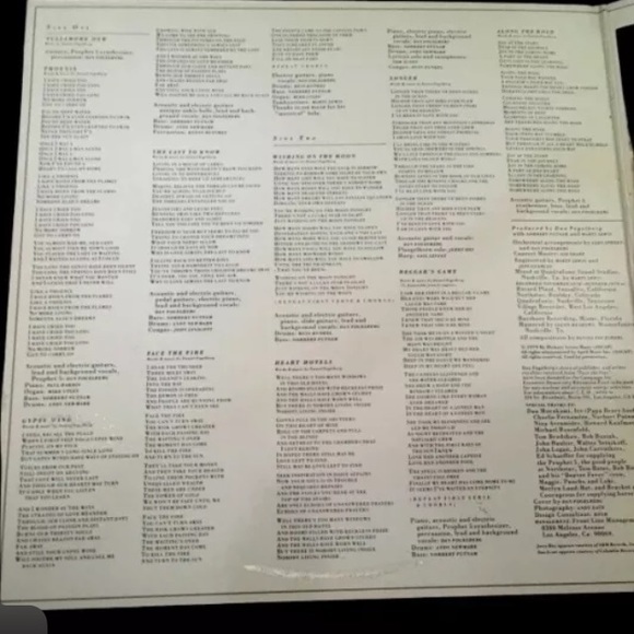 DAN FOGELBERG ~ PHOENIX  VINYL RECORD LP / 1979 - Picture 5 of 9